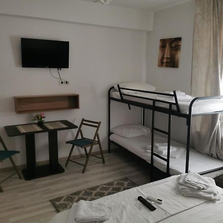 Hotel Ipsilanti Iasi Extérieur photo