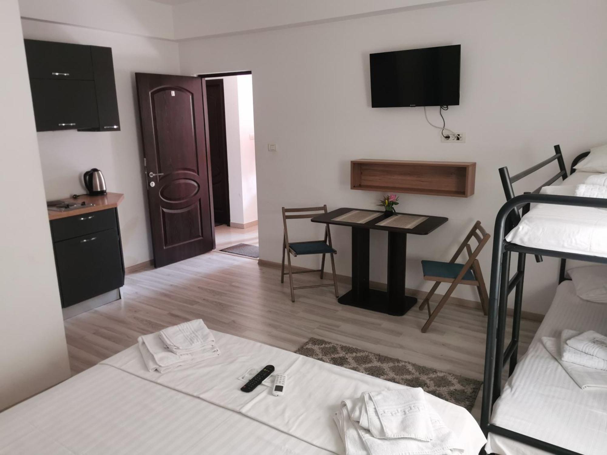 Hotel Ipsilanti Iasi Extérieur photo